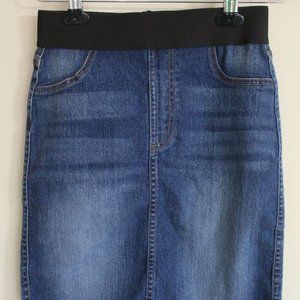 Karen Kane Fitted Denim Skirt